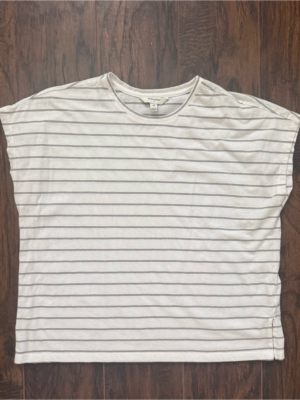Banana Republic Short-Cap Sleeve T-shirt Green Striped Size Medium